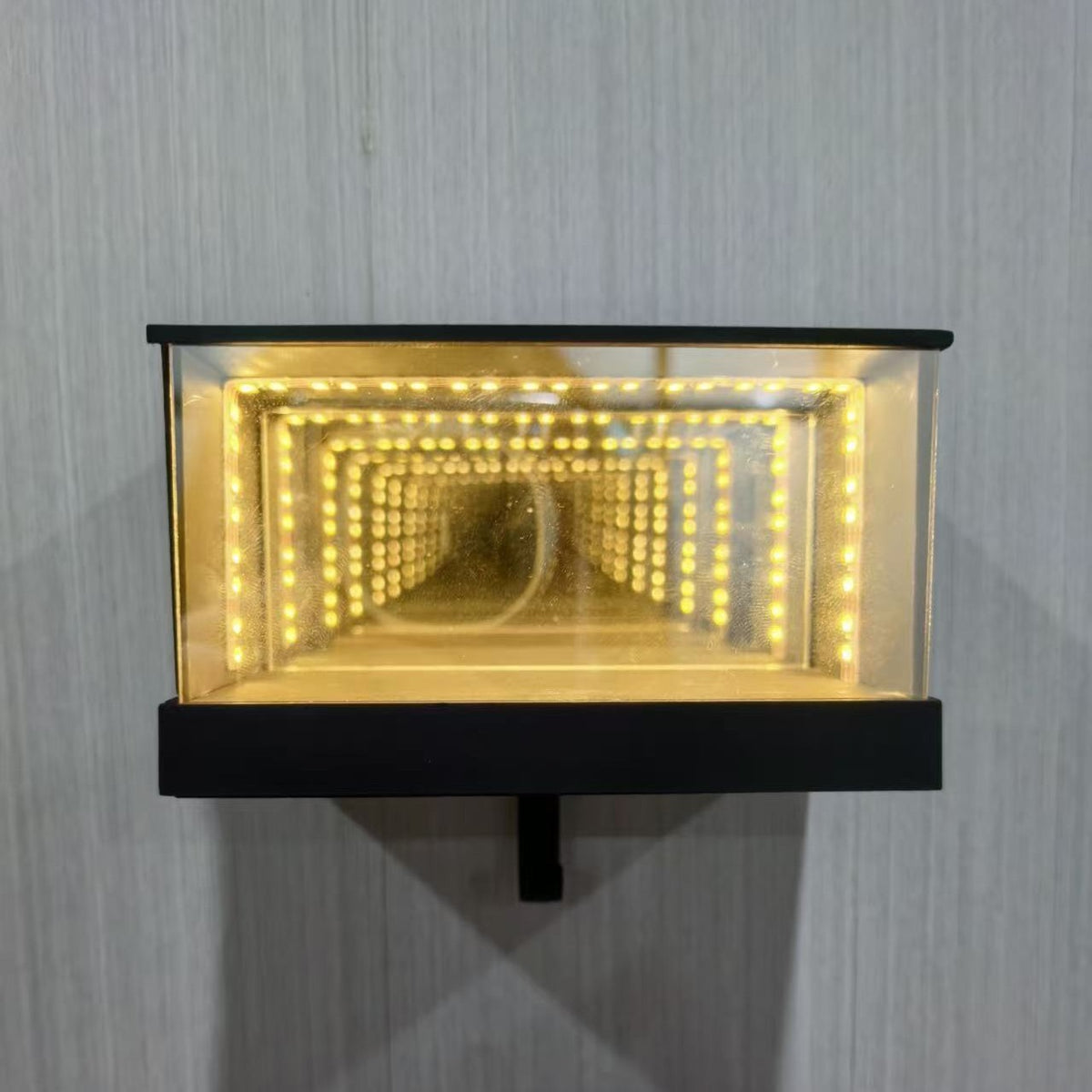 Efferance LED Key Holder for Car Enthusiasts