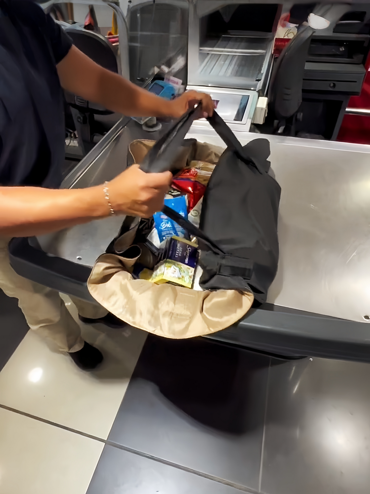 Foldable 2-in-1 Shopping Bag & Picnic Mat