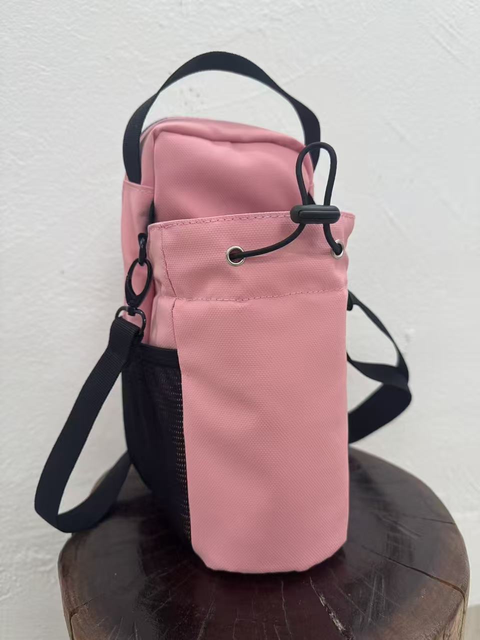 MagGrip™ Magnetic Gym Water Bottle Holder Bag | Waterproof Bottle, Phone & Essentials Organizer